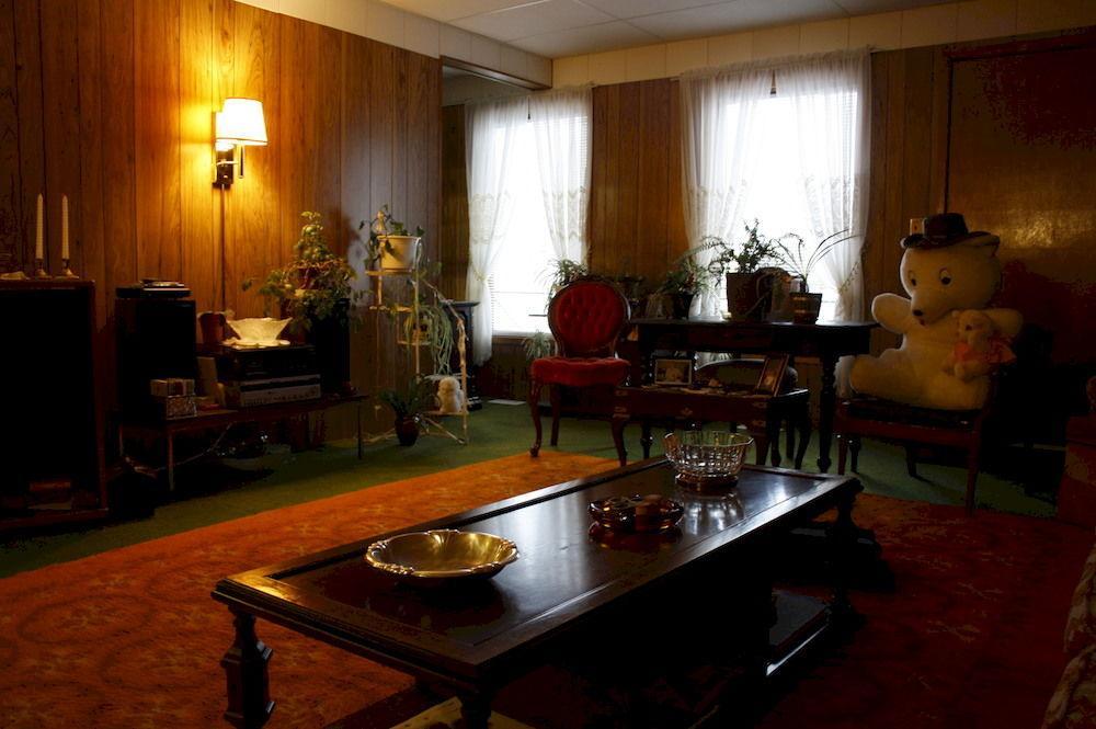 Bay Lake Inn - Frontiersman Motel Latchford Kültér fotó